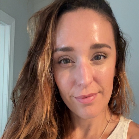 Meet your Posher, Kasey - Picture 1 of 1